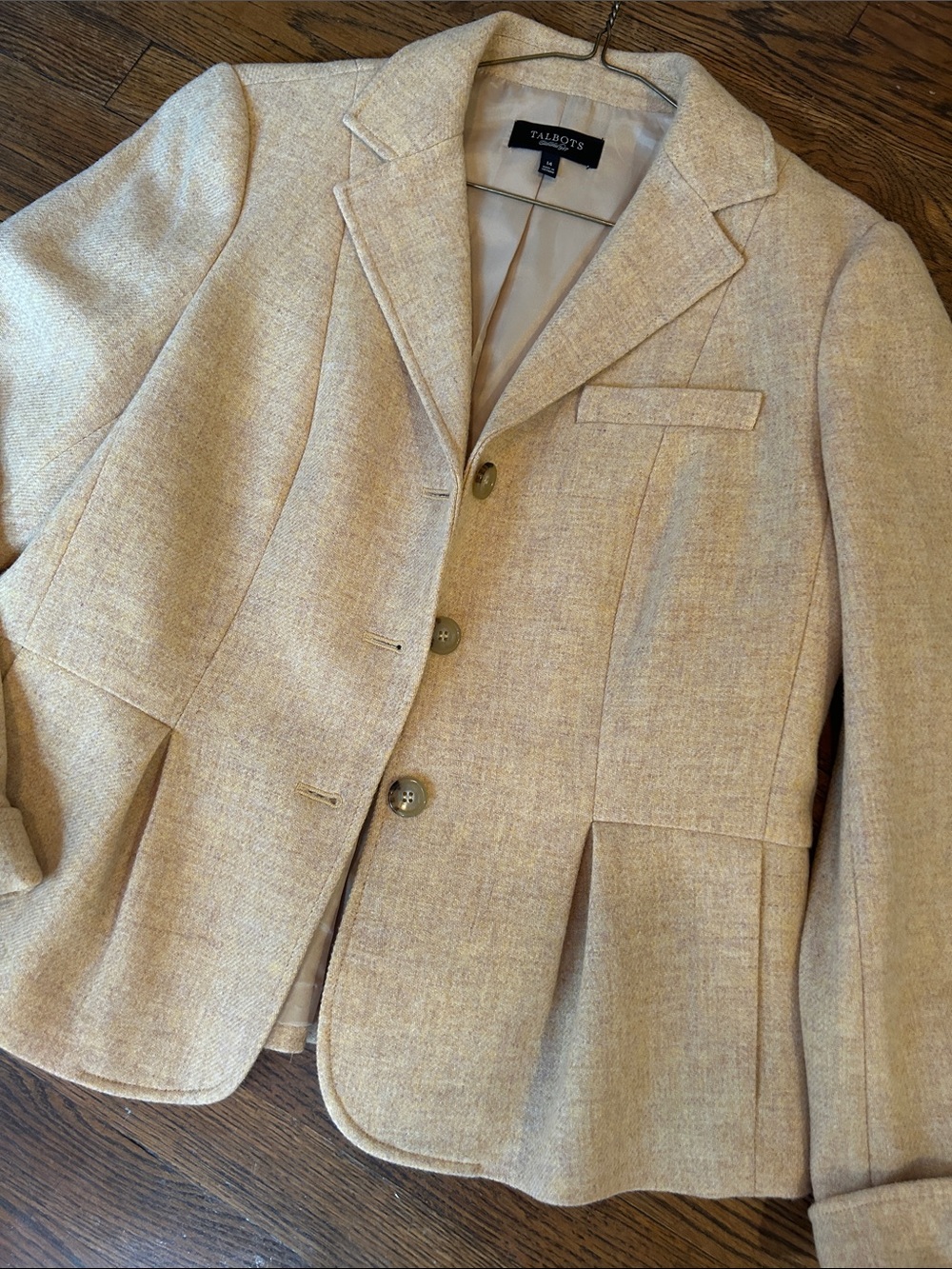 Talbots Beige/Cream Tweed Blazer - Classic Three-Button Sport Coat